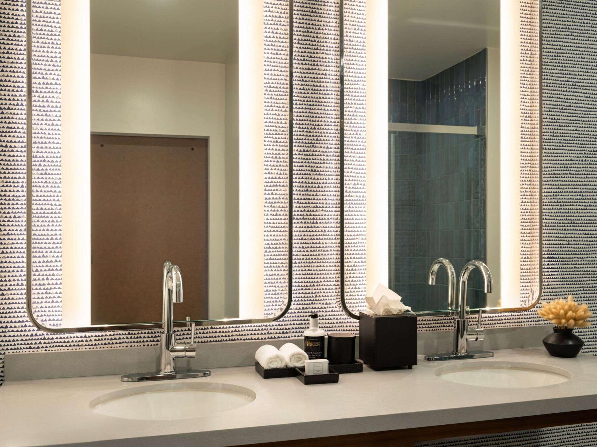 Origin Kansas City Riverfront, A Wyndham Hotel Dış mekan fotoğraf